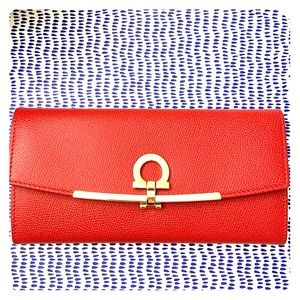 NWT Ferragamo Gancini Continental Wallet